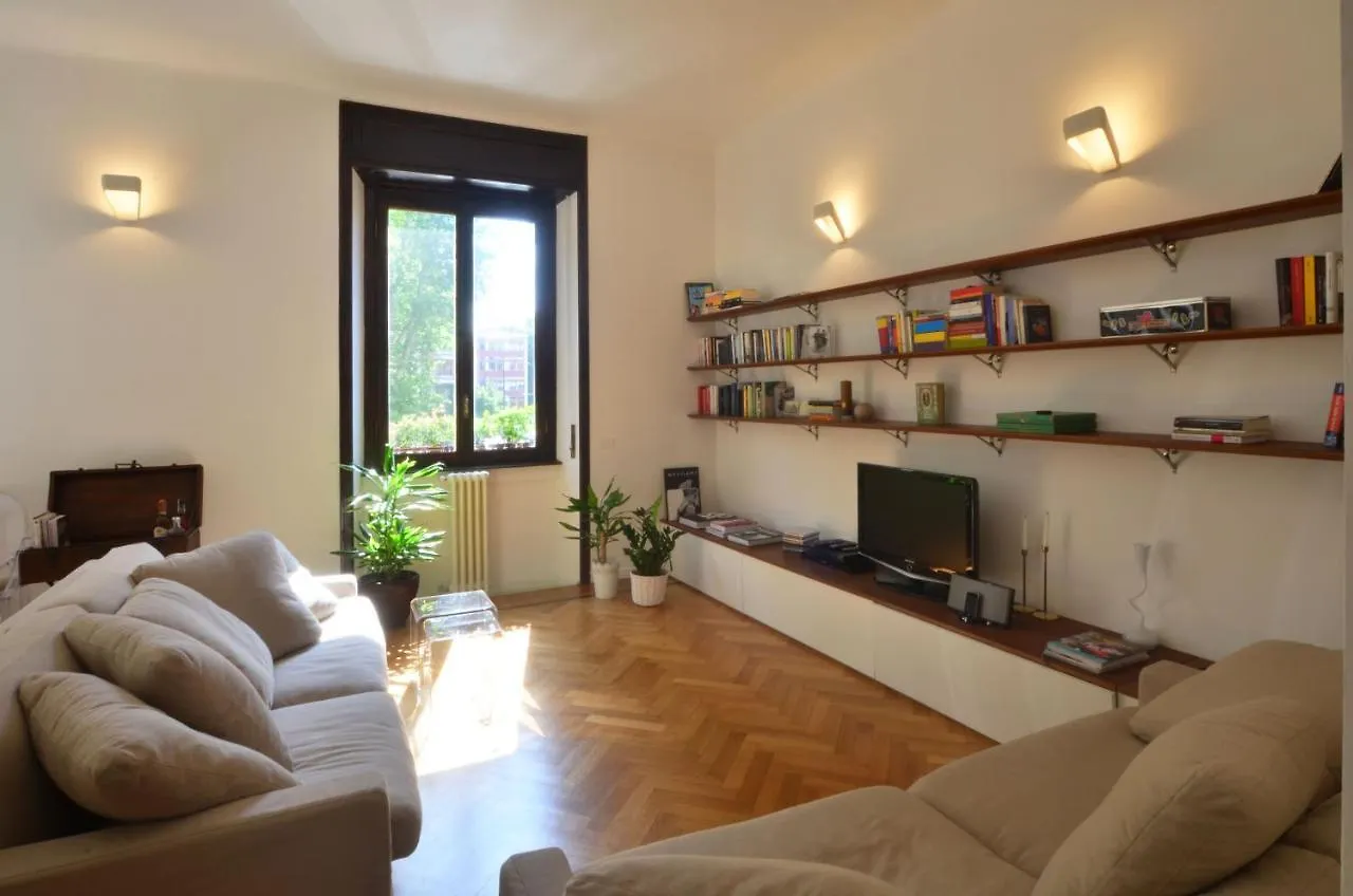 Grandi Apartment location